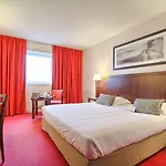 호텔 Golden Tulip Cdg Airport 4*