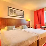 호텔 Golden Tulip Cdg Airport
