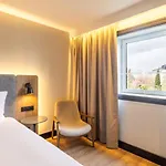 Golden Tulip Cdg Airport 호텔