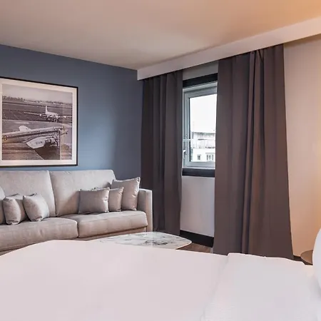 Golden Tulip Cdg Airport 4*
