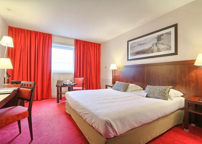 ホテル Golden Tulip Cdg Airport 4*