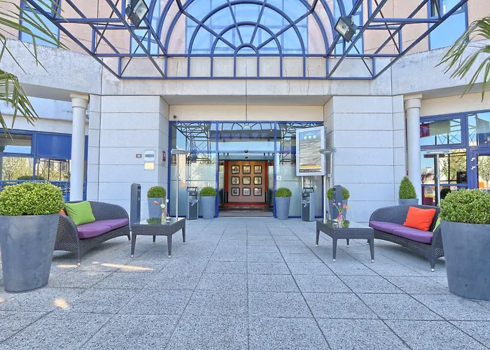 Golden Tulip Cdg Airport 4*