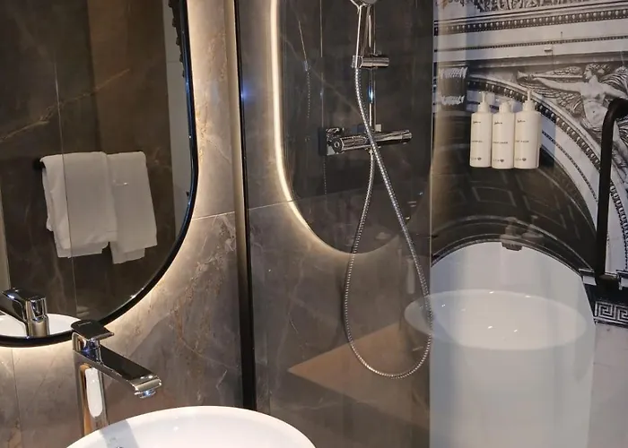 Hotel Golden Tulip Cdg Airport 4*